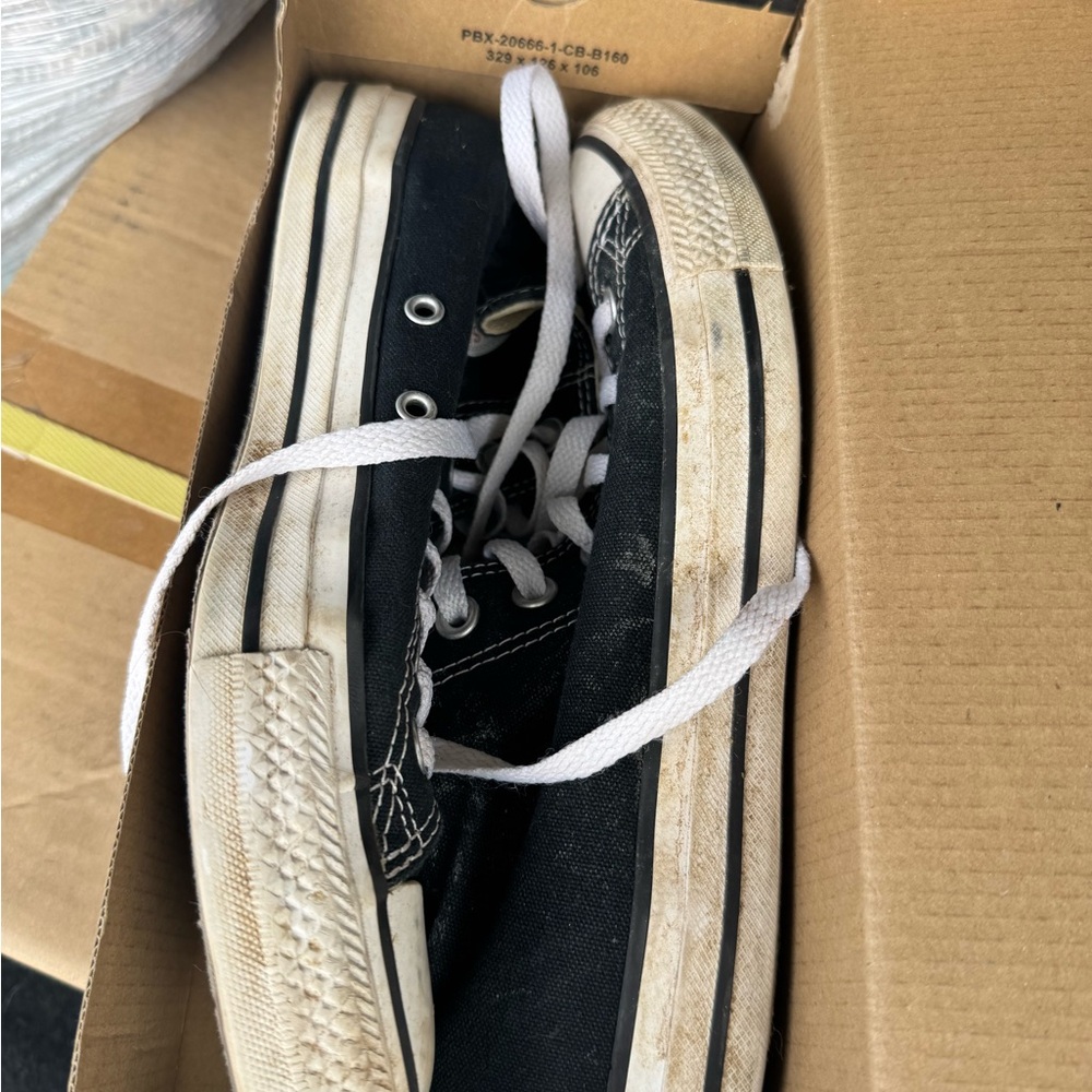 Converse - Picture 3 of 5